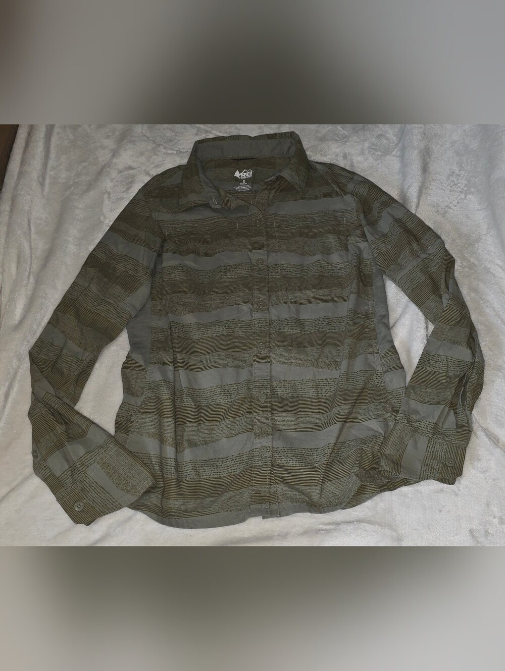 REI Co-op Sahara Womens Small Hiking Shirt Long Sleeve Down Olive Green  Stripe
